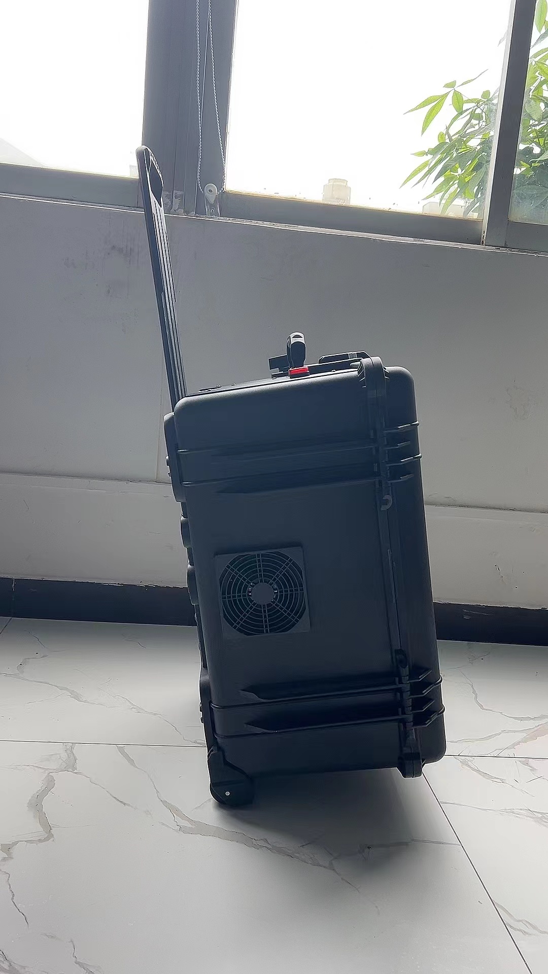 南雄手拉箱型移动通信干扰器